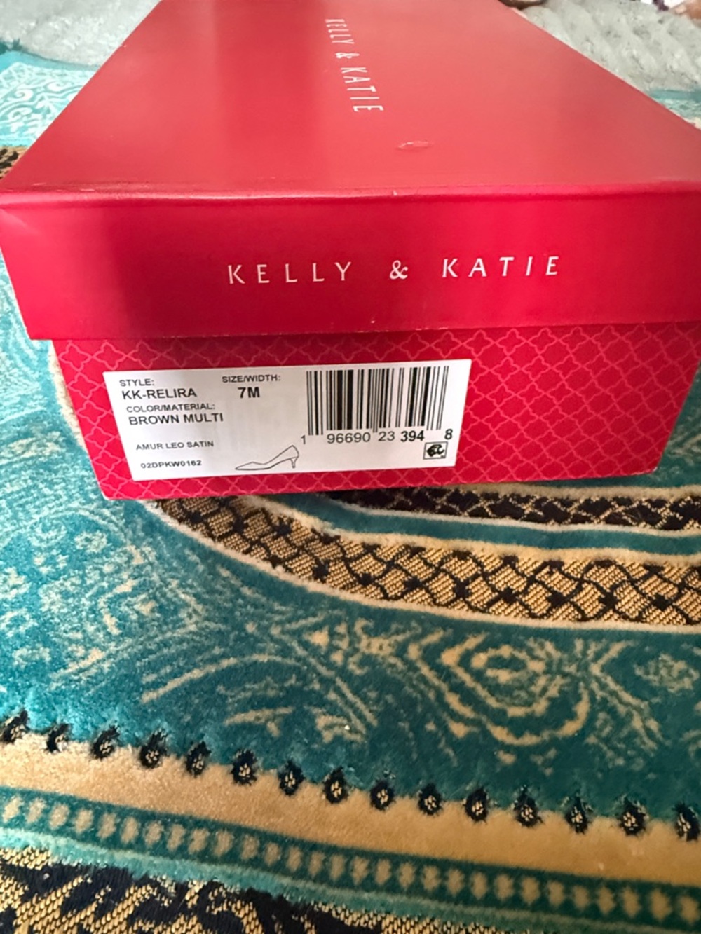 Kelly & Katie Leopard-Print Pointed Toe Heels - Brown & Black - Picture 4 of 4